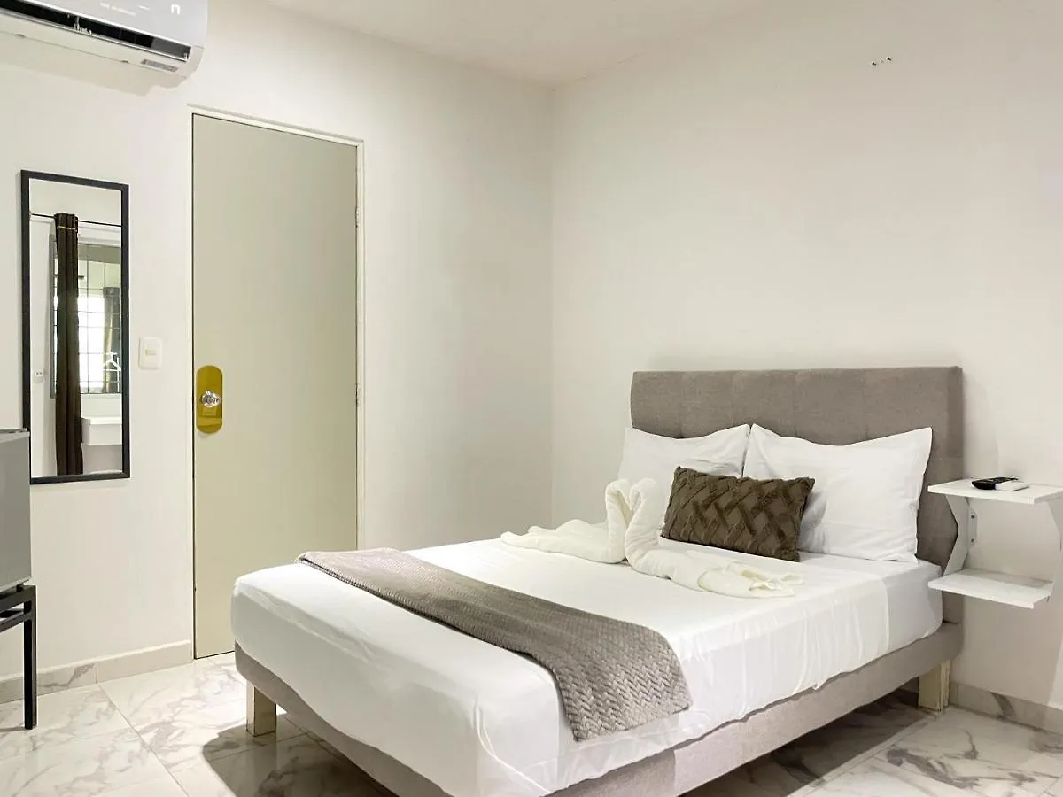 Casa Balam 0*, Cancun