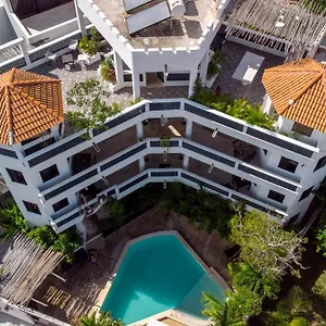 The Castle Of Pensión Tulum