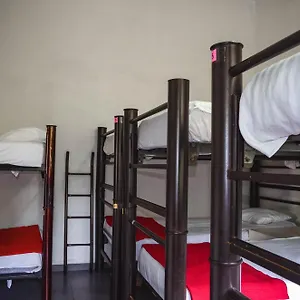  Hostal Naranjo