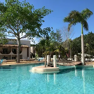 https://casa-kaoba-hotel-suites.tulum-hotels.net